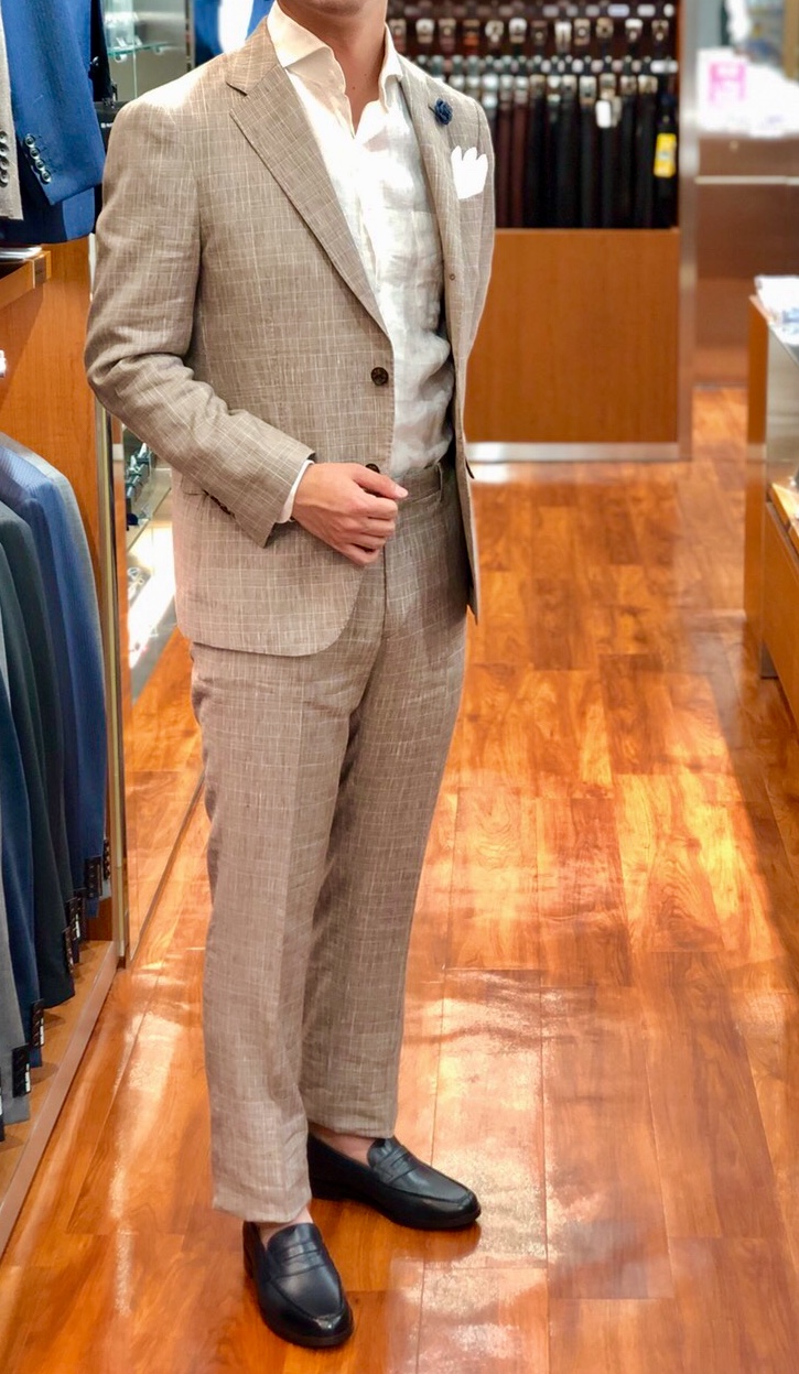 結婚式に茶色のスーツはNG？ | SUIT LIBRARY