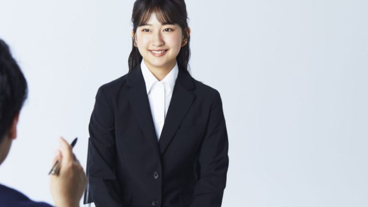 これで就活はばっちり！レディースリクルートスーツの全てをご紹介 