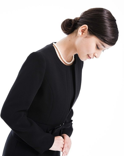 フォーマルスーツ(フォーマルウェア）の選び方～レディース編～ | SUIT  