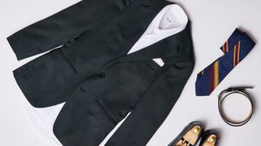 スーツの色・柄が与える印象！失敗しないおしゃれな組み合わせのコツも