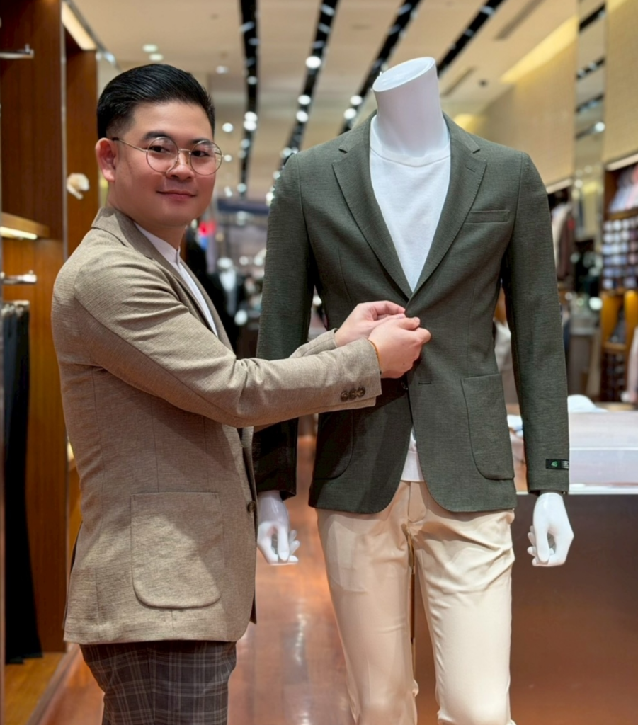 RIRANCHA 4S JACKET  คุณวุฒิ @MEGA BANGNA